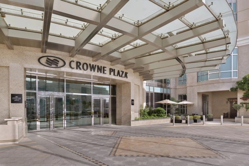 Main_Entrance_(800x533).jpg