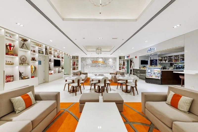 interior.jpg