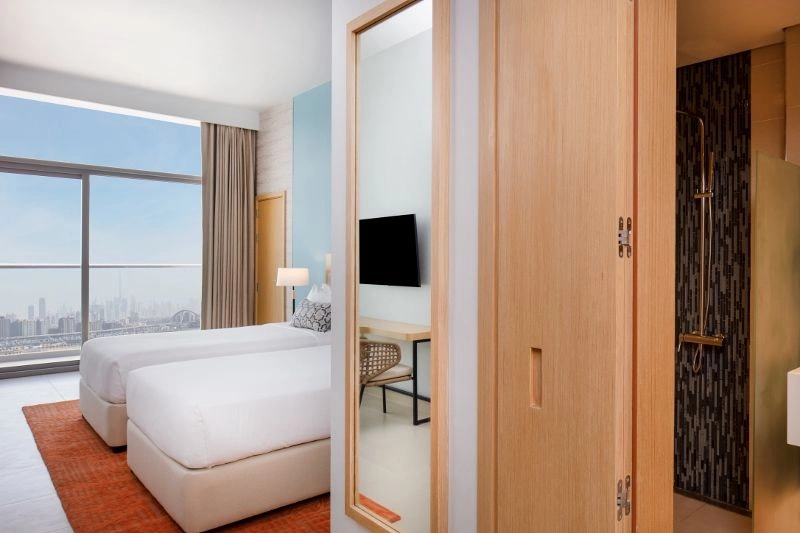 04-cdd-family-room-double-double-02_(800x533).jpg
