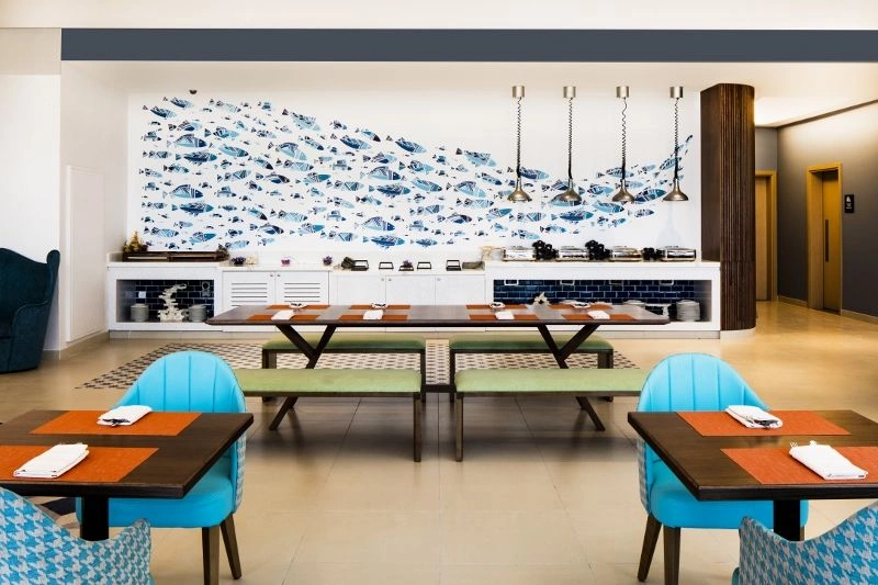 cdd-mirage-lounge-buffet-station_(800x533).jpg