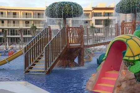 Royalton_-Waterpark.jpg