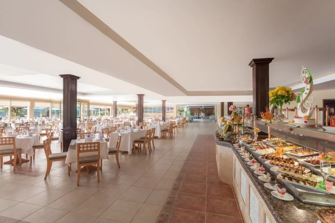 jolie-ville-hotel-spa-kings-island-luxor-gallery-new-dining-9.webp