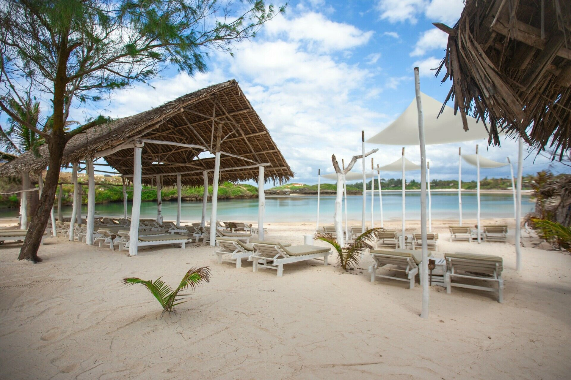 Beach_4.jpg