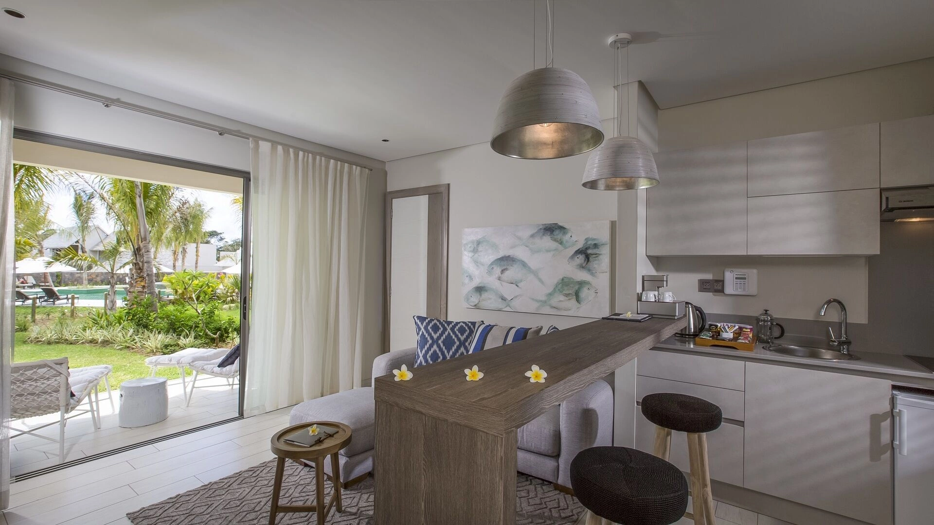 Junior_Suite_-_Kitchenette_Living_veranda.jpg