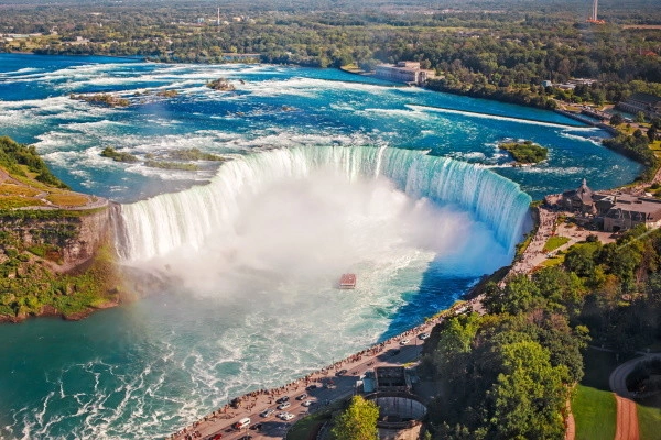 vue_618392_pgbighd.jpg