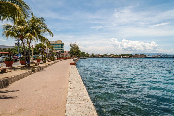 vue_794212_pgbighd.jpg