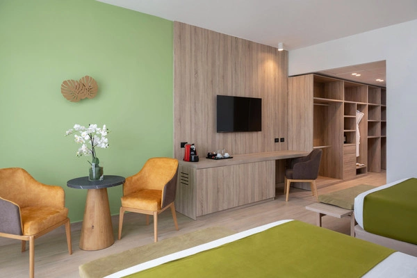 vue_702281_pgbighd.jpg