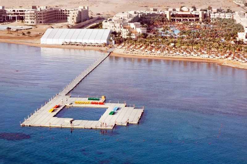 234396683.jpg