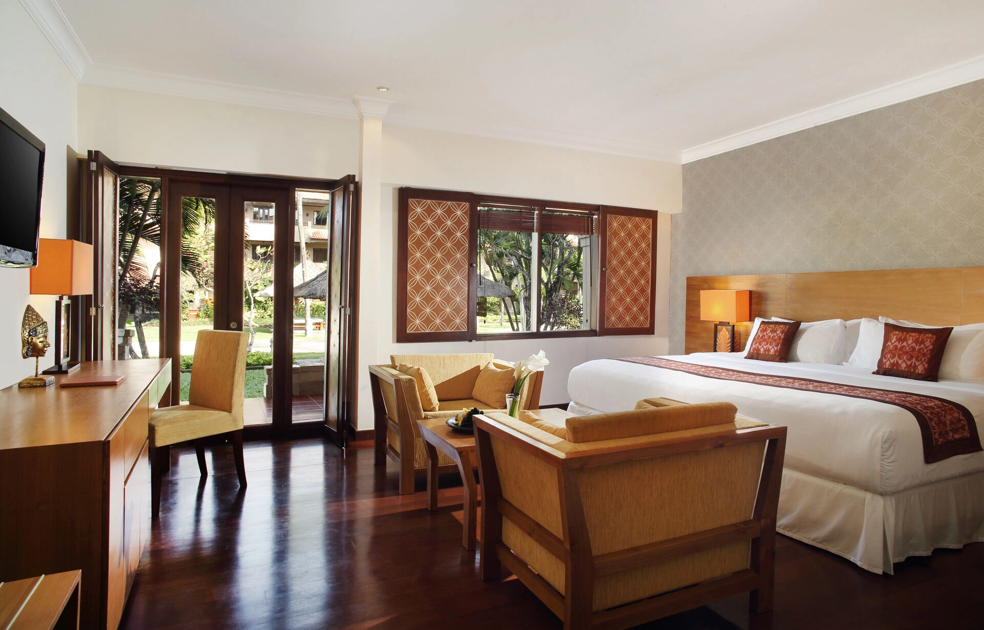 Deluxe_Garden_Room_Hotel_Nikko_Bali_1.jpg