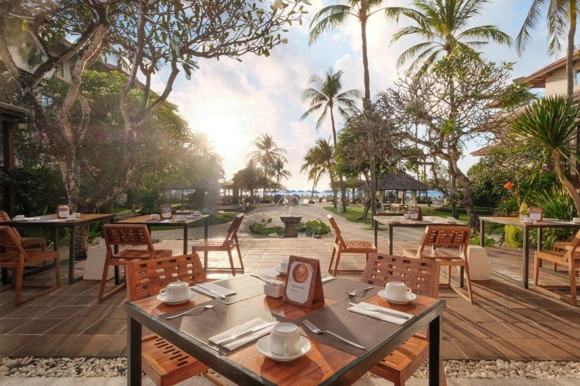 Grand_Benoa_Resto_Hotel_Nikko_Bali_2_Medium.jpg