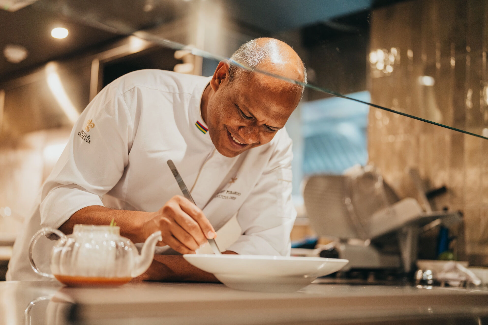 Restaurant_-_Chef_Fine_Gourmet_Cuisine.jpg