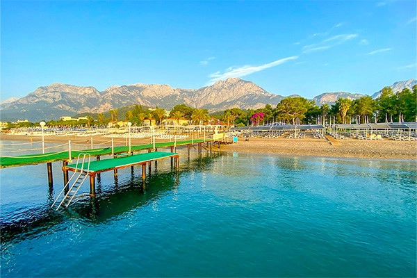 vue_865977_pgbighd.jpg