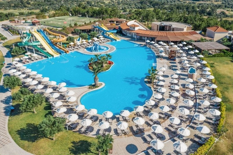 Activity_pool_3_B.jpg