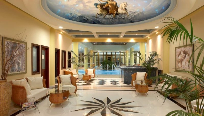 09_Spa_entrance.jpg