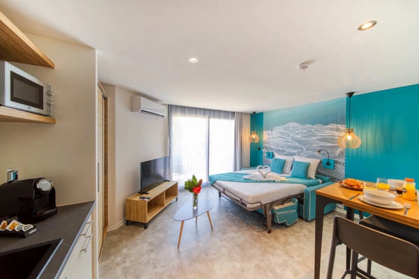 vue_741047_pgbighd.jpg