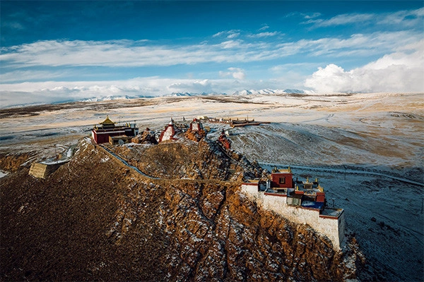 vue_866369_pgbighd.jpg