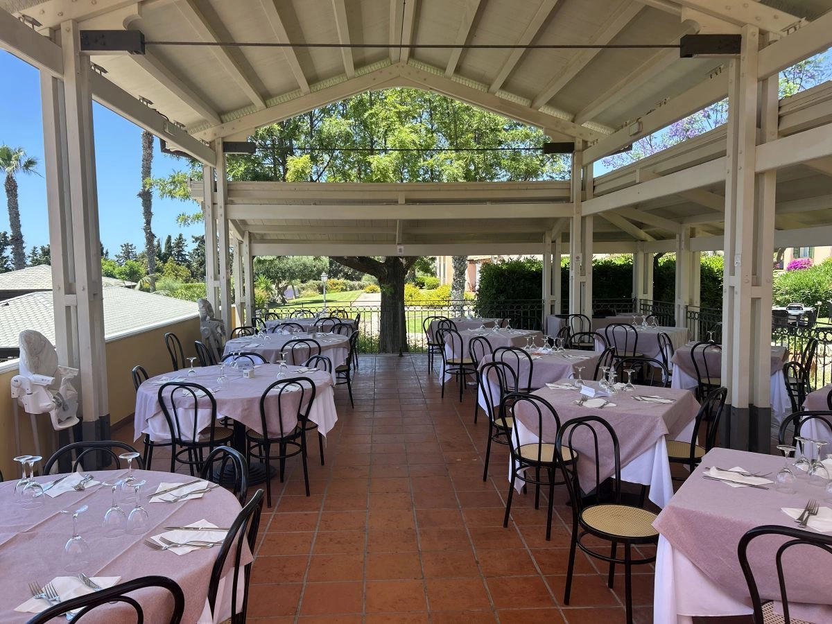 14_Restaurant.JPG