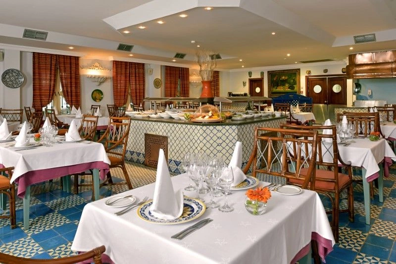 resto2.jpg