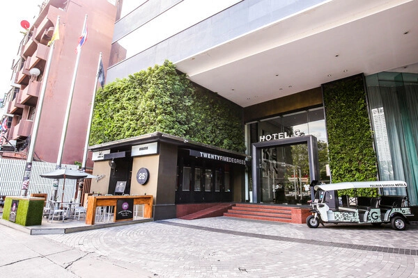 vue_752530_pgbighd.jpg