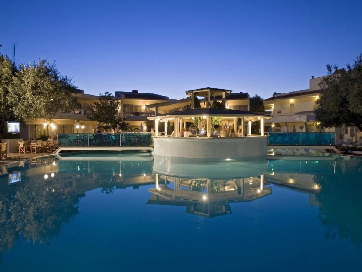 Pool_Bar.jpg