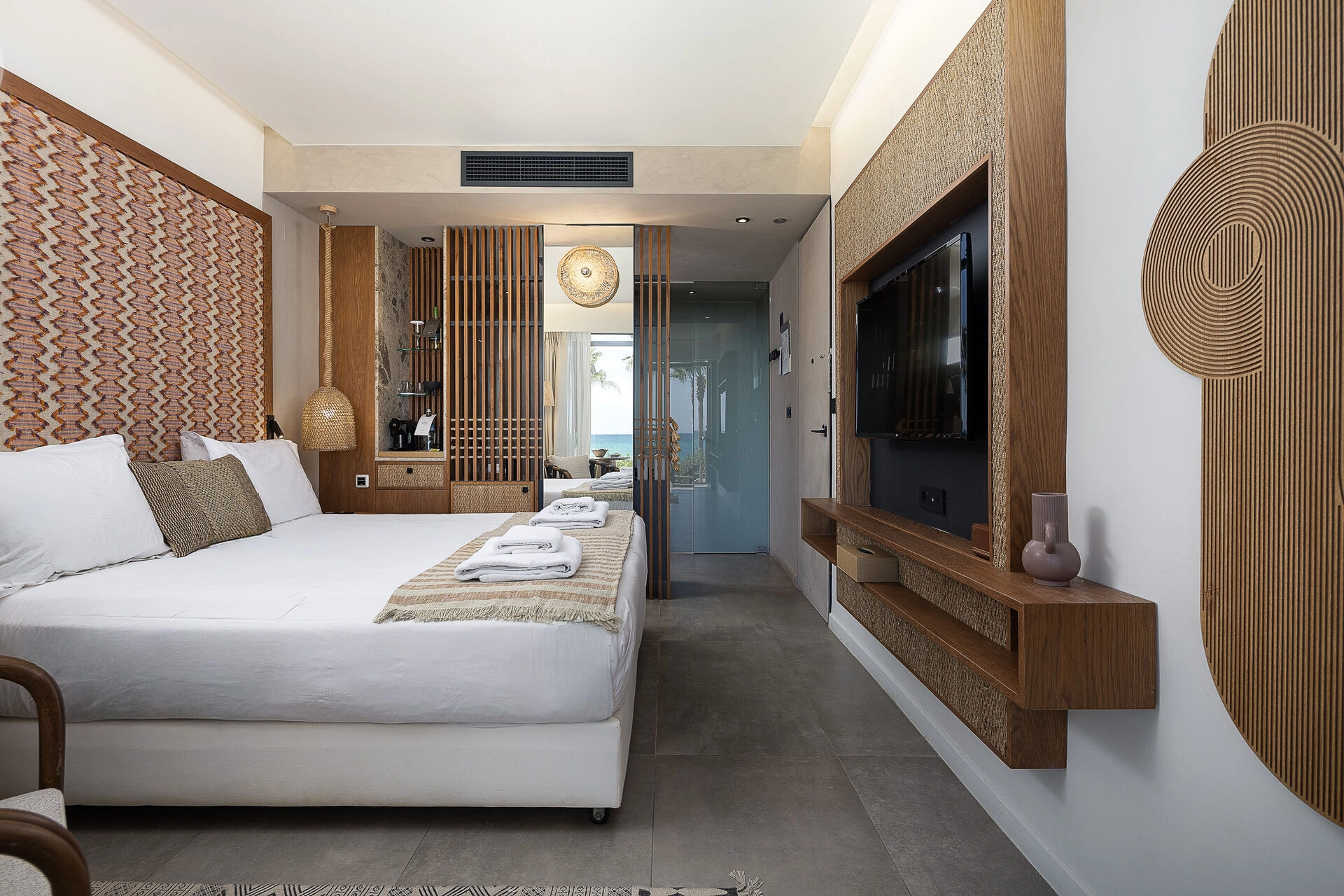 Room1-2.jpg