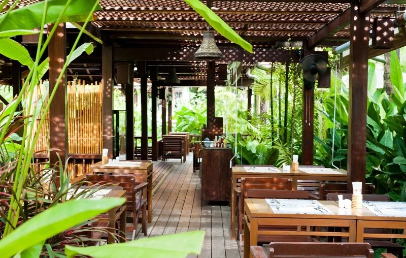 KHAOLAK_BHANDARI_-_LOTUS_BAR_(800x508).jpg