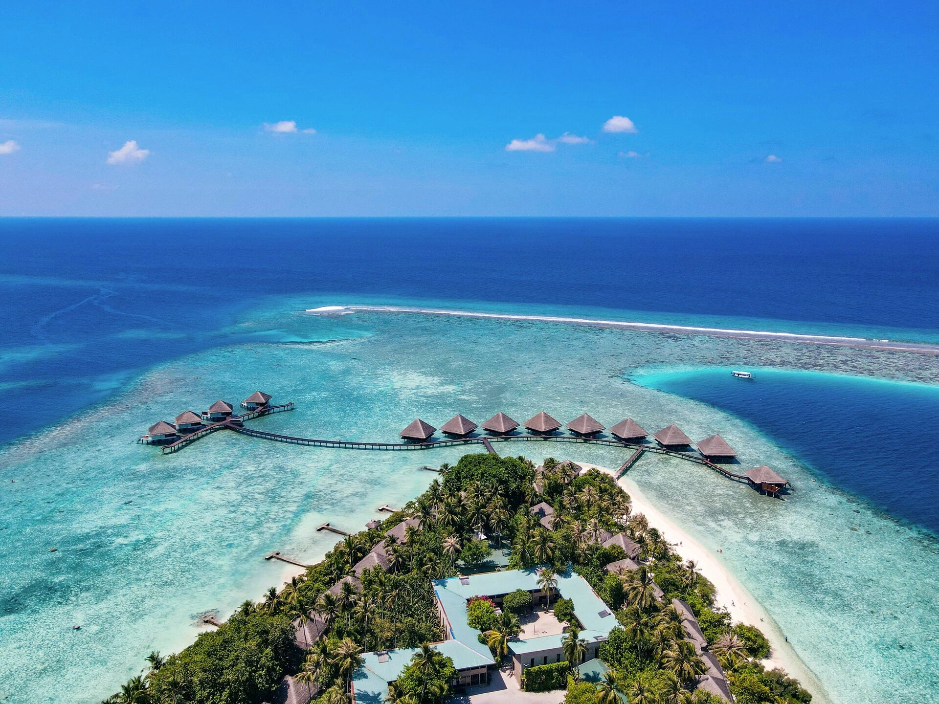 Island_aerial_view_1.jpg