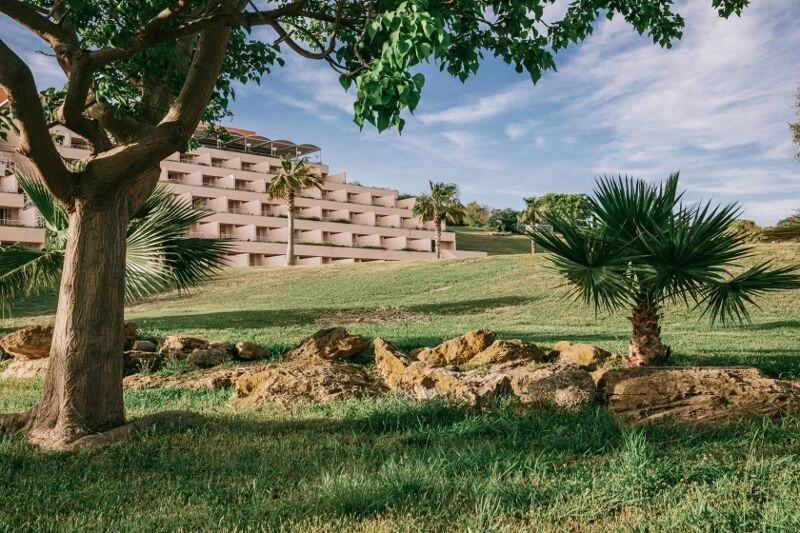 Mangia's Torre del Barone Resort 5* avec location de voiture
