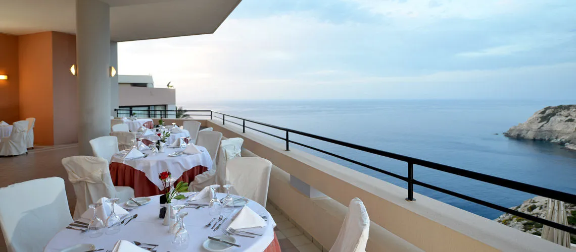 6_Restaurant_promosejours_athina_palace_crete.jpg