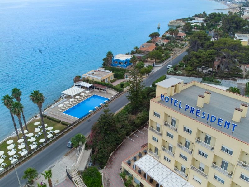 President Sea Palace 4*