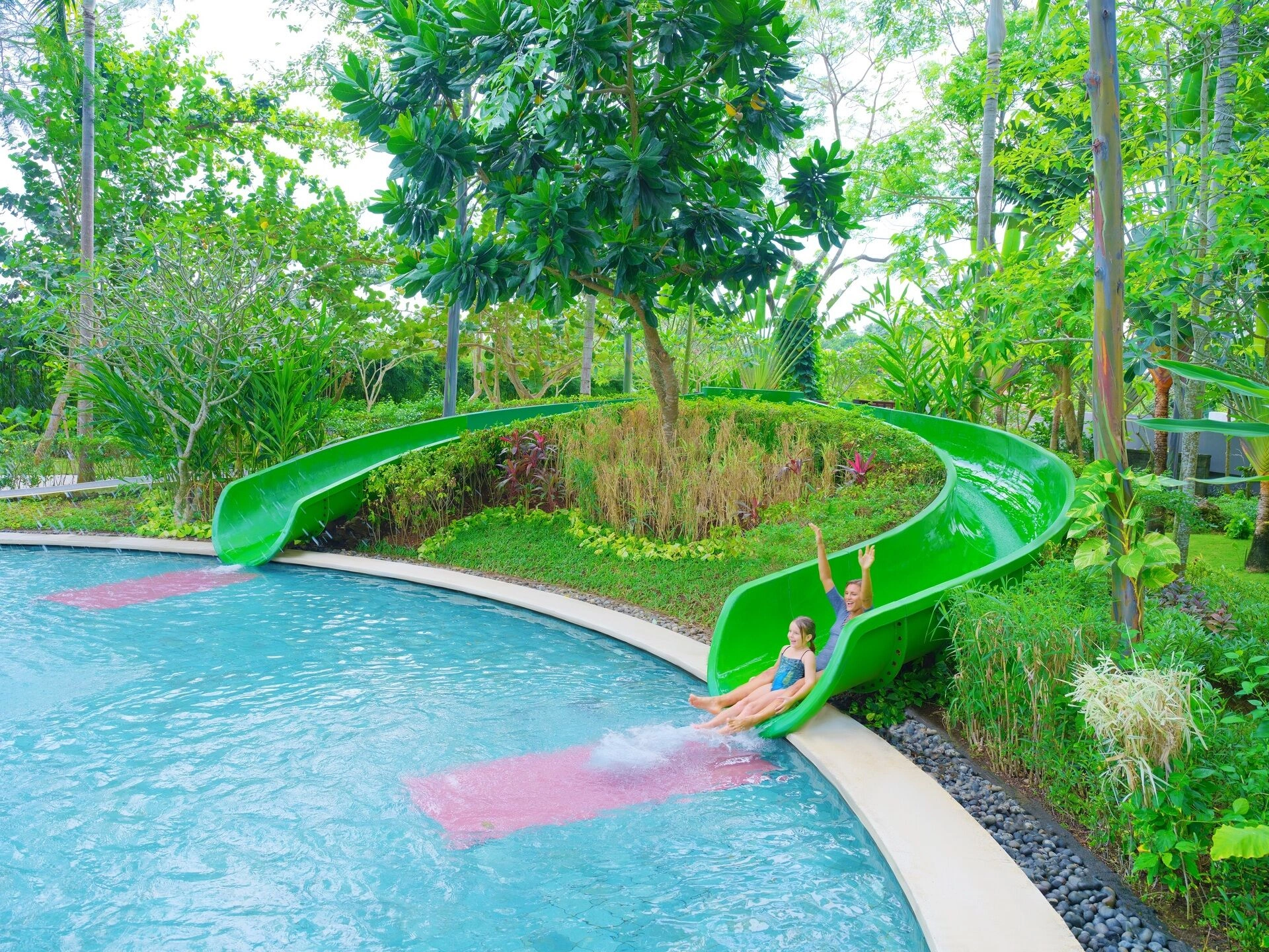 Kids_Pool_2.JPG