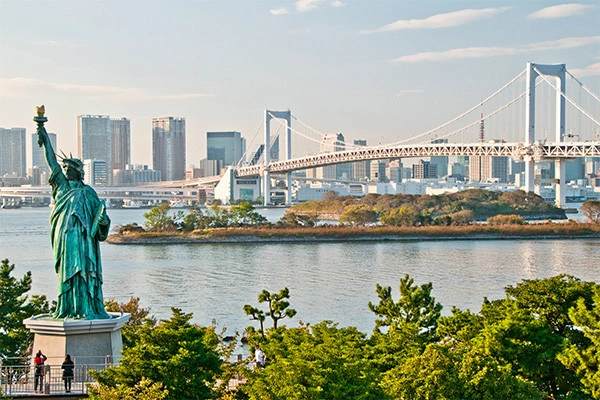 vue_903427_pgbighd.jpg