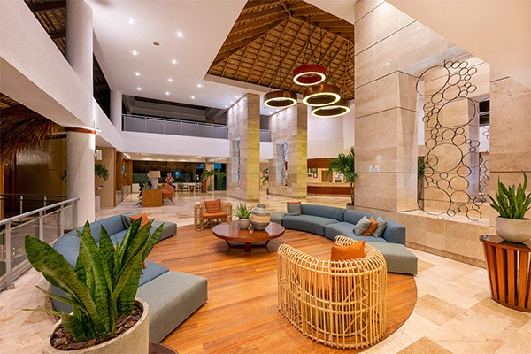 vue_900219_pgbighd.jpg