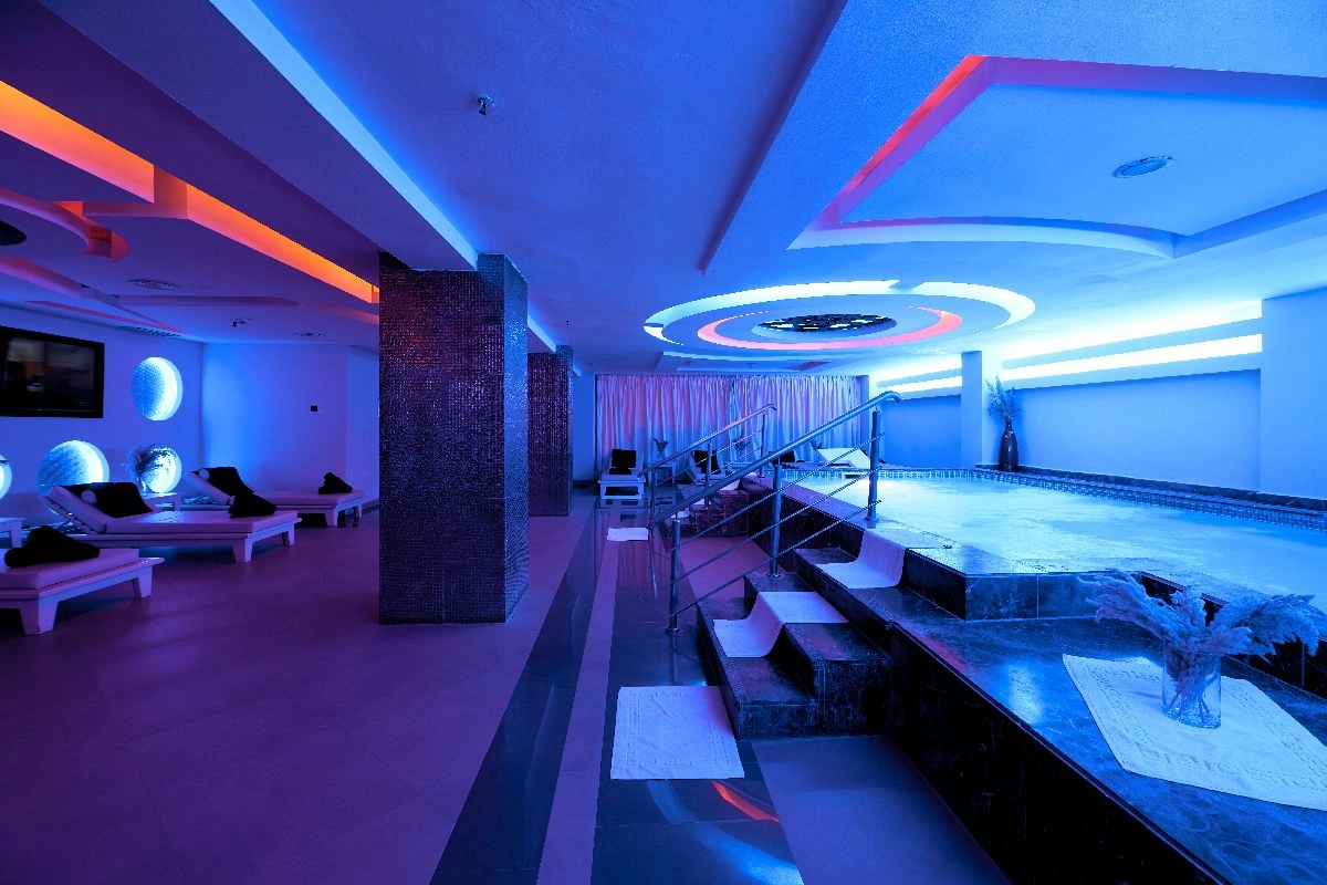11_Spa.jpg