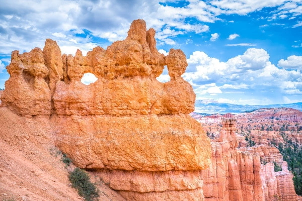 vue_615746_pgbighd.jpg