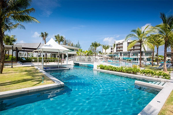 vue_912222_pgbighd.jpg