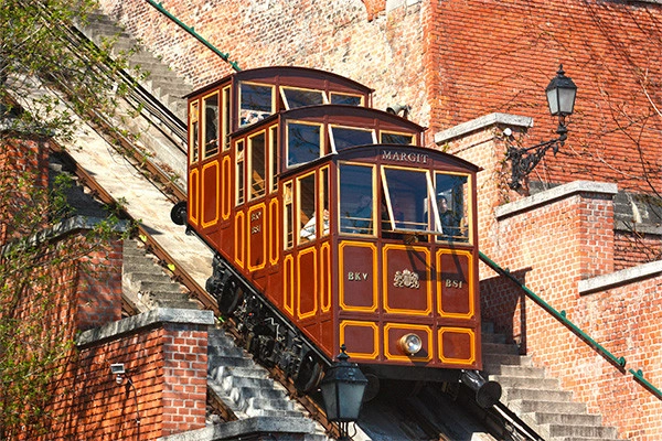 vue_863733_pgbighd.jpg