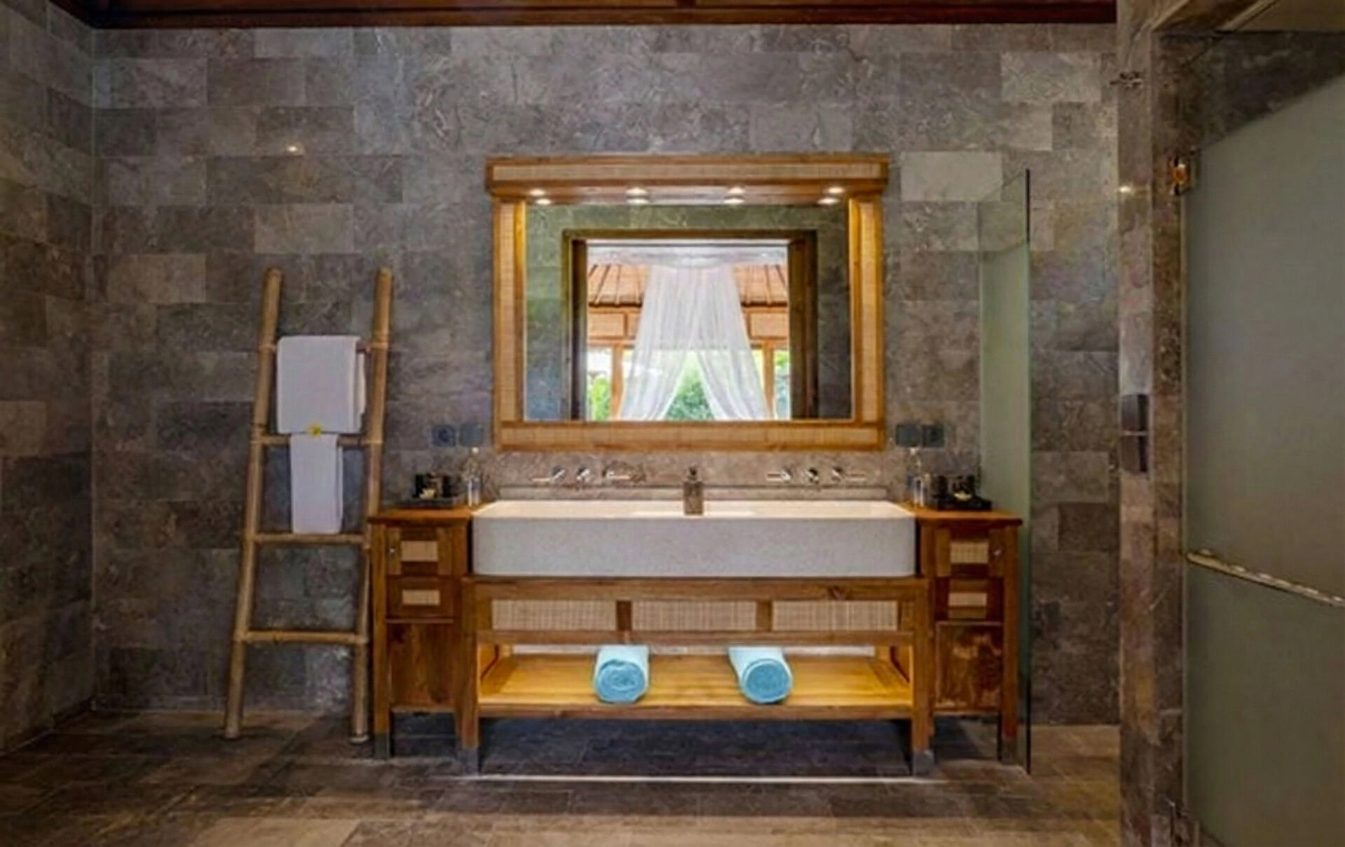 Salle_de_bain_New.jpg