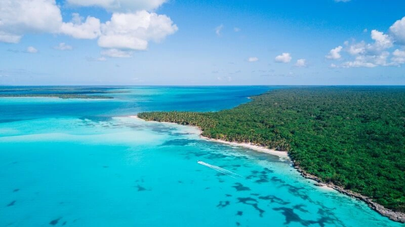 ile_saona_punta_cana_AdobeStock_237048685.jpg