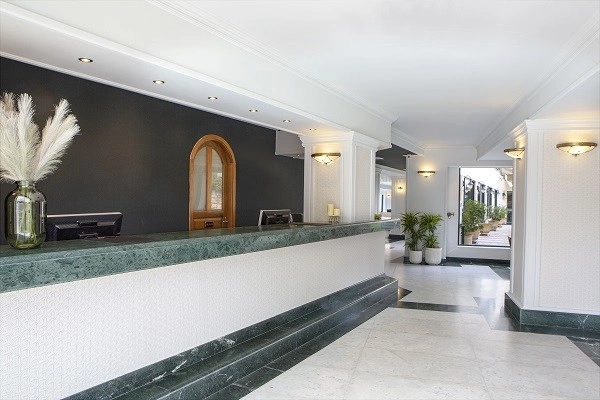 vue_649478_pgbighd.jpg