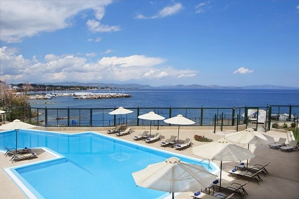 Hôtel Ramada Attica Riviera *****