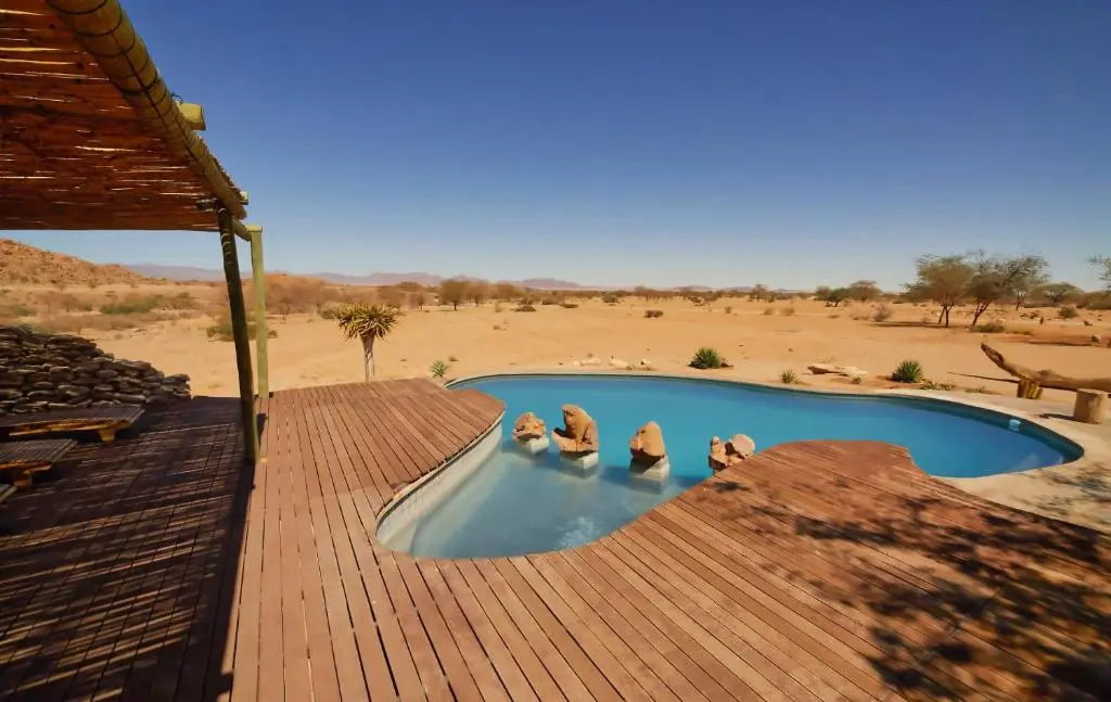 NAMIB1.jpg