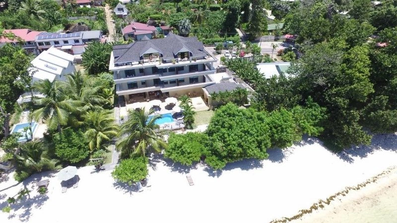 Crown Beach 4*