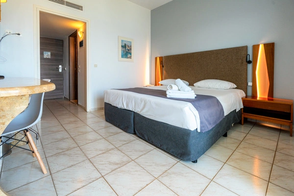 vue_671620_pgbighd.jpg