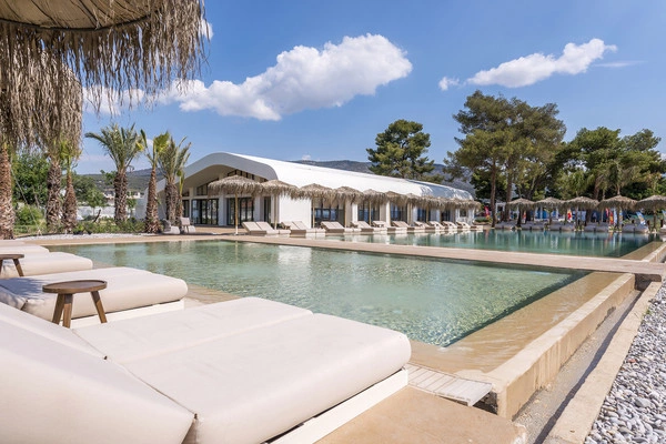 Hôtel Isla Brown Corinthia Resort Curio by Hilton *****
