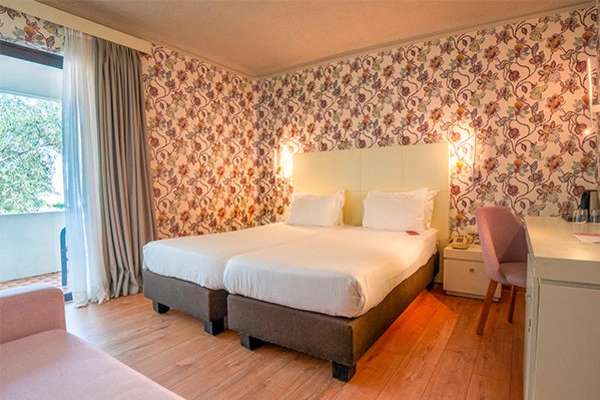 vue_838311_pgbighd.jpg