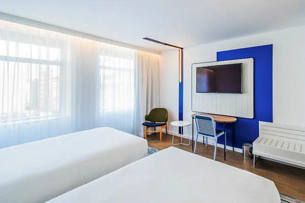 vue_767506_pgbighd.jpg