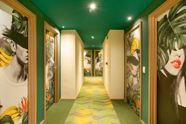 vue_767540_pgbighd.jpg