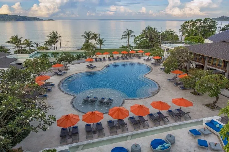 Ocean_View_Pool-1_(800x533).jpg