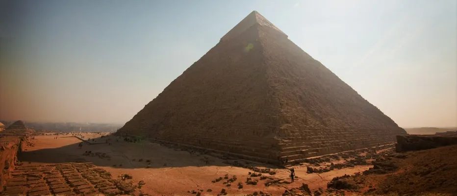 1_pyramide.jpg